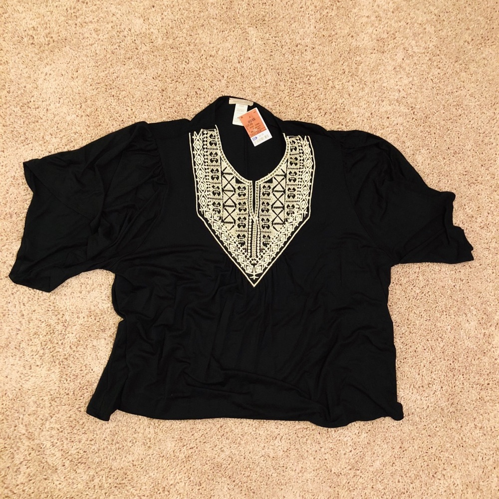 3/4 Black Bell Sleeve Top